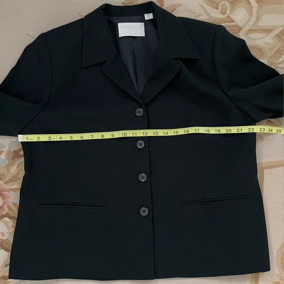 Classic black blazer by Liz Clairborne size 14P tailored shape button front - Picture 6 of 8